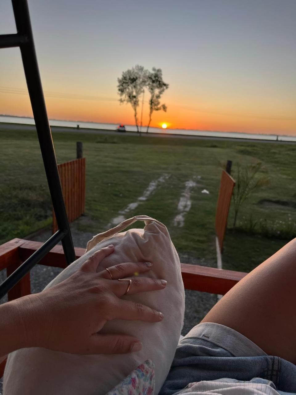 Cabana Puesta Del Sol Chascomus Bagian luar foto
